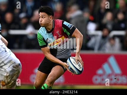 Twickenham, United Kingdom. 08th Jan, 2022. Premiership Rugby. Harlequins V Exeter Chiefs. The Stoop. Twickenham. Marcus Smith (Harlequins). Credit: Sport In Pictures/Alamy Live News Stock Photo