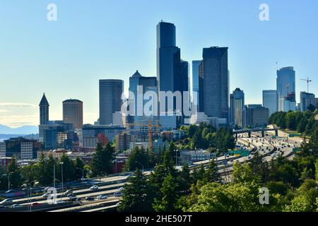 The Seattle skyline as seen from Jose Rizal Park, Washington State, USA Stock Photo