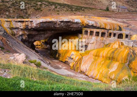 Inca Bridge (Puente del Inca), Mendoza, Argentina Stock Photo