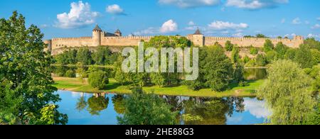 Panoramic view to Ivangorod fortress on the border of Russia and Estonia at the Narva riverside Stock Photo