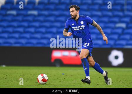 Cardiff, UK. 07th Aug, 2021. Marlon Pack #21 of Cardiff City under pressure  from Callum Styles #4 of Barnsley in Cardiff, United Kingdom on 8/7/2021.  (Photo by Mike Jones/News Images/Sipa USA) Credit