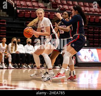 Stanford forward Cameron Brink (22) shoots against Oregon State forward ...