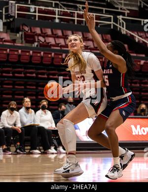 Stanford, CA, USA. 09th Jan, 2022. A. Stanford forward Cameron Brink (22) goes to the hoop during the NCAA Women's Basketball game between Gonzaga Bulldogs and the Stanford Cardinal. Stanford won 66-50 at Maples Pavilion Stanford, CA. Thurman James /CSM/Alamy Live News Stock Photo