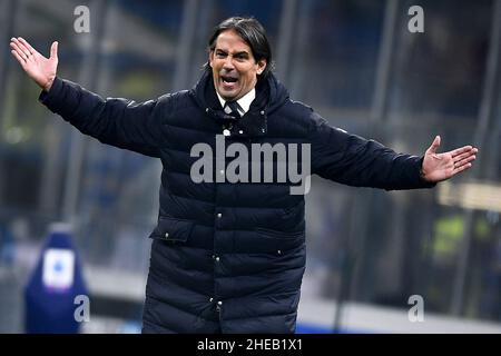 Milan, Italy. 09 January 2022. Simone Inzaghi, head coach of FC Internazionale, reacts during the Serie A football match between FC Internazionale and SS Lazio. Credit: Nicolò Campo/Alamy Live News Stock Photo