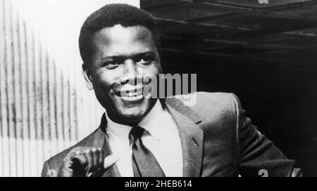 IN THE HEAT OF THE NIGHT 1967 United Artists film with Sidney Poitier as  homicide inspector Vigil Tibbs Stock Photo