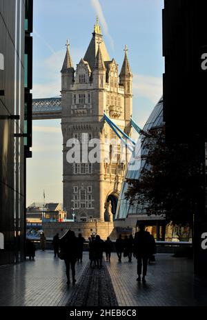 Tower Bridge on a sunny morning seen from More London Riverside, London Bridge City development, near Tooley Street Stock Photo
