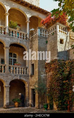France, Herault, Pezenas, person in the courtyard of a historic building Stock Photo