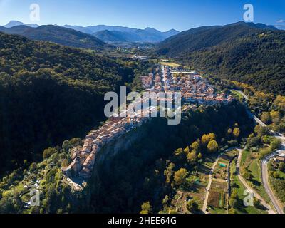 Castelfollit de la Roca, Catalonia, Spain Stock Photo - Alamy