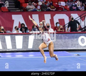 Norman, OK, USA. 9th Jan, 2022. Alabama's Lexi Graber starts to run into her tumbling pass during the NCAA gymnastics meet between the Alabama Crimson Tide and the Oklahoma Sooners at the Lloyd Noble Center in Norman, OK. Kyle Okita/CSM/Alamy Live News Stock Photo