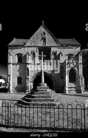 The Gatehouse of the Priory Church of Our Lady and St Cuthbert, Worksop town, Nottinghamshire, England, UK Stock Photo