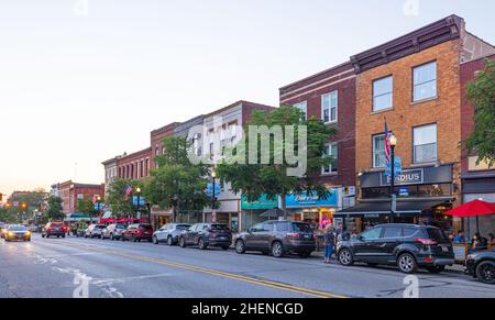 Valparaiso, Indiana, USA - August 21, 2021: The business district on Lincolnway Street Stock Photo