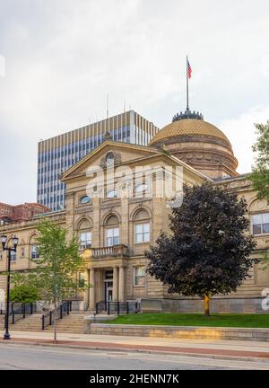 South Bend, Indiana, USA - August 21, 2021: The St Joseph County Courthouse Stock Photo