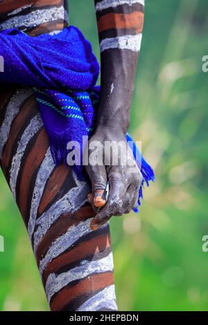 Men from Ethiopian tribes in the Omo River Valley Stock Photo - Alamy