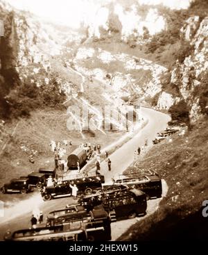 Charabanc trips through Cheddar Gorge, early 1900s Stock Photo