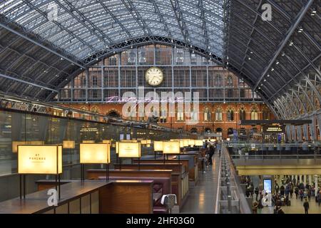 Searcys Champagne bar modern arcade inside St Pancras Railway Station in London UK. Stock Photo