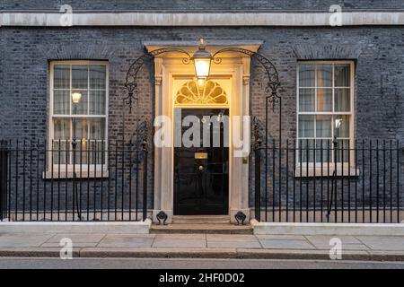 January 5, 2022 - London, UK: 10 Downing Street, the office of the Prime Minister of the United Kingdom, early on a January morning as Parliament retu Stock Photo