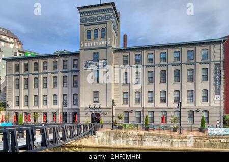 The Locks, Italianate, Reynolds Leaf Tobacco Warehouse Stock Photo