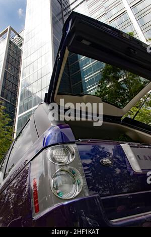 Close-up Rear view of a Range Rover, on display at Morotexpo 2005, at Canary Wharf, Isle of Dogs, London, UK Stock Photo