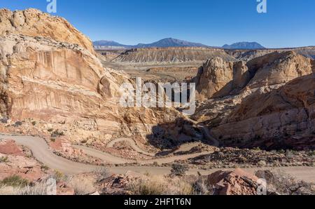 Swtichbacks on the Burr Trail as it descends to Halls Creek in Capitol Reef National Park. Stock Photo