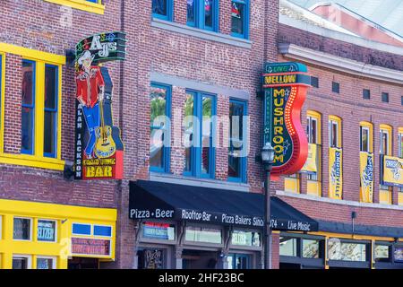 Nashville, Tennessee, USA - November 7, 2021: Old town Nashville where tourist walk past many restaurants, bars, shops and entertainment. Stock Photo
