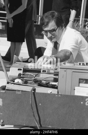 Los ANgeles, CA, USA. Romanian film director Mihai Iacob working on a movie, approx. 1997. Stock Photo