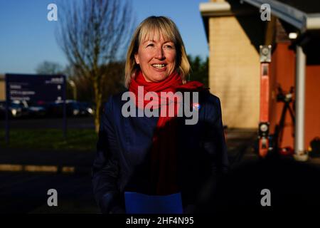 Ecologist Emma Smart outside HMP Bronzefield, in Surrey, following her release from the prison where she undertook a 26-day hunger strike during her incarceration. Ms Smart was sentenced in November, along with other members of Insulate Britain, to serve four months for breaking a High Court injunction by taking part in a blockade at junction 25 of the M25 motorway during the morning rush hour on October 8, 2021. Picture date: Friday January 14, 2022. Stock Photo