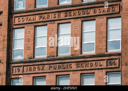 Ibrox Primary School sign, Hinshelwood Drive, Glasgow, Scotland, UK Stock Photo