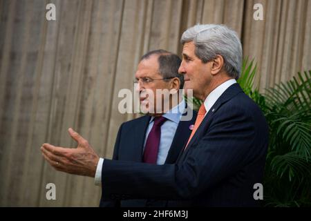 Secretary Kerry Meets With Russian Foreign Minister Lavrov in New York ...