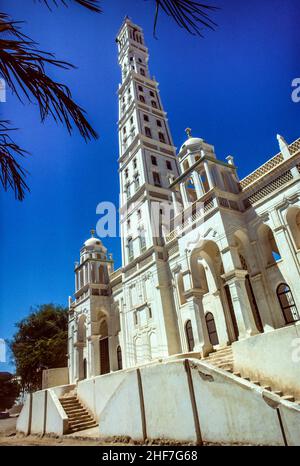 Al-Muhdar Mosque, Tarim, in the Wadi Hadramaut, South Yemen, Stock Photo