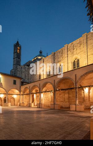 Church of San Francesco / Ascoli Pisieno in the Marche region,  Italy Stock Photo