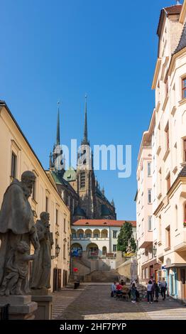 Brno (Brünn),  statues outside Capuchin church (left),  Cathedral of St. Peter and Paul in Jihomoravsky,  South Moravia,  Südmähren,  Czech Stock Photo