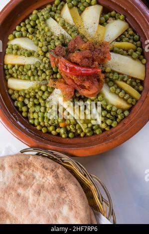 Vegetable tagine and Moroccan bread Stock Photo