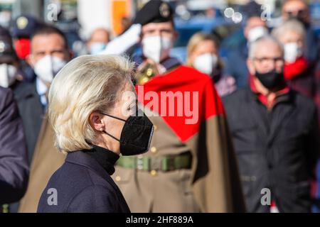 Rome, Italy. 14th Jan, 2022. European Commission President Ursula von der Leyen attends the State Funeral of late president of the EU Parliament David Sassoli. The funeral ceremony of the late President of the European Parliament David Sassoli at the Basilica of Santa Maria degli Angeli e dei Martiri. (Photo by Stefano Costantino/SOPA Images/Sipa USA) Credit: Sipa USA/Alamy Live News Stock Photo