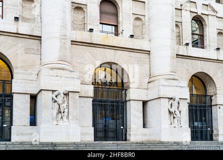 The entrance of the Borsa, Mezzanotte Palace, 20th-century building seat of the Italian stock exchange, located in Piazza Affari, Milan, Italy Stock Photo
