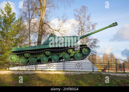 PRIOZERSK, RUSSIA - OCTOBER 24, 2021: Soviet tank IS-3 of 1945, profile view. Monument in honor of the 55th anniversary of the Victory in the Great Pa Stock Photo