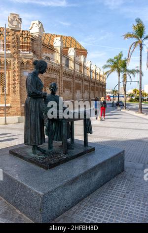 Monumento a las Cigarreras en Cádiz Stock Photo
