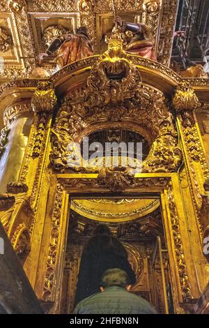 Detalle Baldaquino en el altar mayor de la Catedral de Santiago de Compostela, España Stock Photo