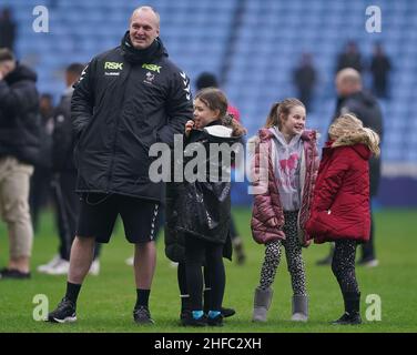 Referee Chris Busby during the Heineken Champions Cup, Pool A match at  Coventry Building Society Arena, Coventry. Picture date: Saturday January  15, 2022 Stock Photo - Alamy