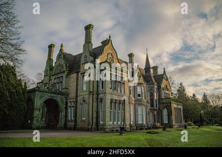 Denzell House, nestled in the beautiful surroundings of the Denzell Gardens (Devisdale) on an early winter morning with blue sky. Stock Photo