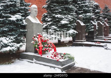 December 5, 2021. A monument at the grave of a Russian revolutionary, Soviet political, state, military and party leader, general and first secretary Stock Photo