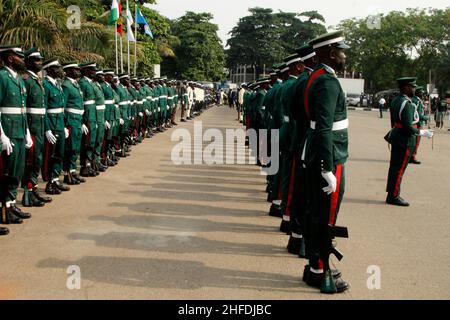 Lagos, Nigeria. 15th Jan, 2022. Military personnel mount guard of honour during the parade and laying of wreath to mark the Nigerian Armed Forces Remembrance Day at the Military Arcade, TBS, Lagos, Nigeria. Every 15th of January, Nigeria holds Armed Forces Remembrance Day to celebrate her military fallen heroes. Credit: Adekunle Ajayi/Alamy Live News Stock Photo