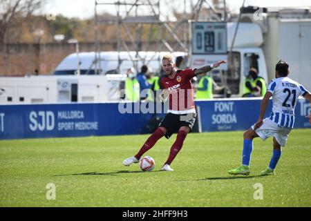 Mallorca, Spain. 16th Jan, 2022. MALLORCA - JANUARY 16: Player of Valencia Racic #8 drives the ball during the round of 16 of the Copa del Rey match between CD Atlético Baleares and Valencia at Estadio Balear on January 16, 2022 in Mallorca, Spain. (Photo by Sara Aribó/PxImages) Credit: Px Images/Alamy Live News Stock Photo