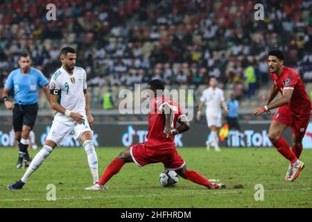 Douala, CAMEROON - JANUARY 16: Riyad Mahrez of Algeria on action during the Africa Cup of Nations group E match between Algeria and Equatorial Guinea at Stade de Japoma on January 16 2022 in Douala, Cameroon. (Photo by SF) Credit: Sebo47/Alamy Live News Stock Photo