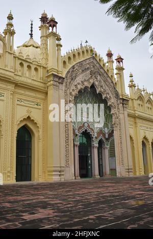 Entrance gate with ornate design, Jama Masjid built by Nawab Mohammad Ali Shah Bahadur in1839. Itis one of the oldest historical landmarks in Lucknow, Stock Photo