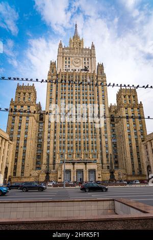 Moscow, Russia - September 3, 2018: Dove of peace. Doves sit on wires in front of the building of the Ministry of Foreign Affairs. Stock Photo