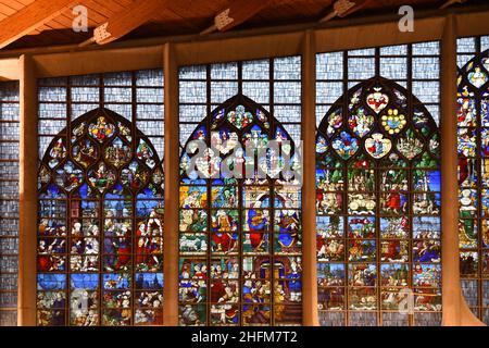 Moderrnist Interior of Eglise Sainte-Jeanne-d'Arc or Joan of Arc Church, built 1979 by Louis Arretche, & c16th Stained Glass Windows Rouen Normandy Fr Stock Photo