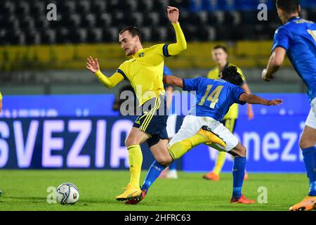 LaPresse - Jennifer Lorenzini 18 November 2020 Pisa (Italy) Sport Soccer Italia Under 21-Svezia Under 21 Qualifications Euro Under 21 2021 - &quot;Arena Garibaldi&quot; Stadium In the pic: Adam Hellborg, Youssef Maleh Stock Photo