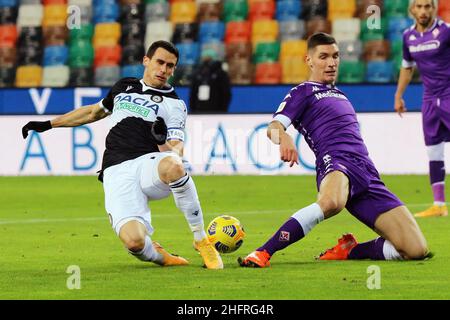 Andrea Bressanutti/LaPresse November 25, 2020 Udine, Italy sport soccer Udinese vs Fiorentina - Italian cup - Dacia Arena Stadium In the pic: lasagna kevin Stock Photo