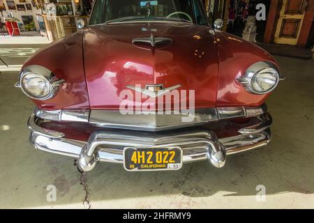 A 1953 Kaiser Manhattan automobile. Stock Photo