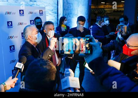 Foto Fabio Sasso/LaPresse 05/12/2020 Napoli, ItaliaCronacaIl presidente della SSC Napoli ,Aurelio De Laurentiis ed il giocatore victor Osimhen questa mattina hanno inaugurato la stazione della metropolitana EAV di piazzale vecchio intitolandola a Maradona.Nella foto: Aurelio De Laurentiis Photo Fabio Sasso/LaPresse December 05, 2020 Naples, ItalyNewsDiego Maradona gets Naples subway station in also named in his honour following the death of the club's greatest player last week Stock Photo